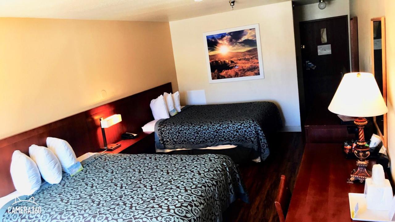 Days Inn By Wyndham Taos Exterior foto